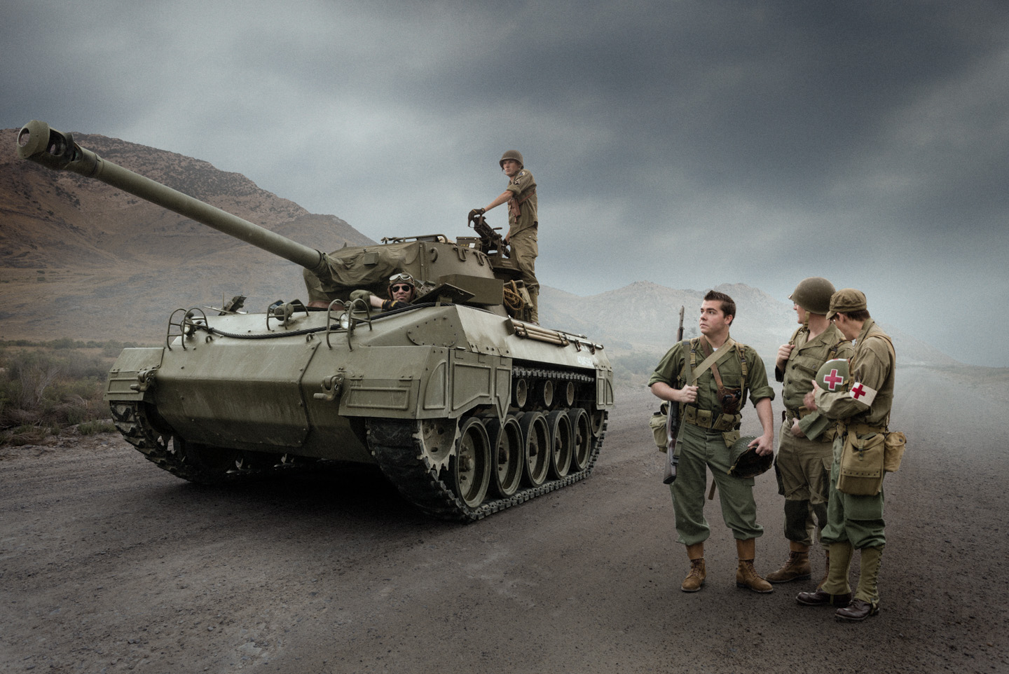 Recreating a World War 2 Scene with Photos from a Parade dav.d